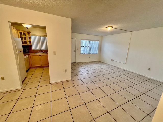 13500 NE 3rd Court 412, North Miami, FL 33161
