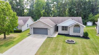 8319 W Ashford Lane, Muncie, IN 47304