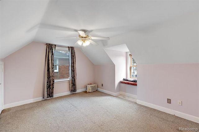 29436 Walnut Street, Flat Rock, MI 48134