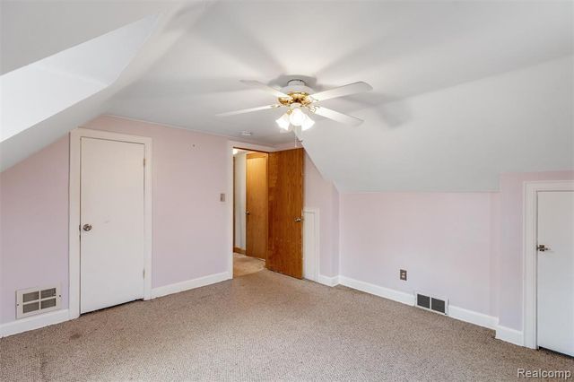 29436 Walnut Street, Flat Rock, MI 48134