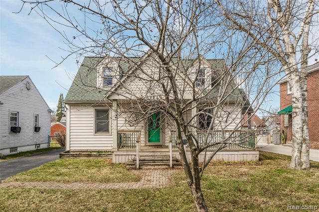 29436 Walnut Street, Flat Rock, MI 48134