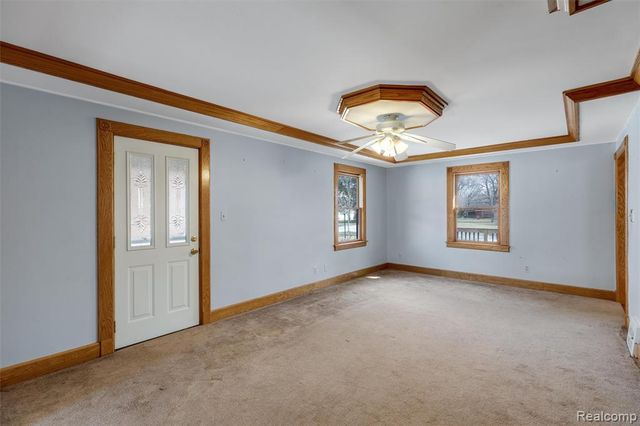 29436 Walnut Street, Flat Rock, MI 48134