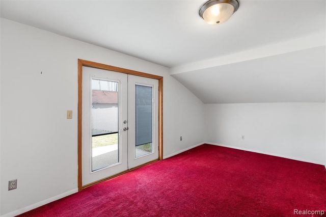 29436 Walnut Street, Flat Rock, MI 48134