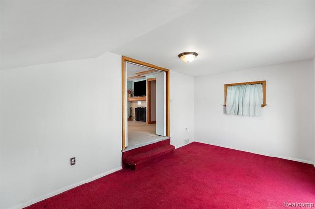 29436 Walnut Street, Flat Rock, MI 48134