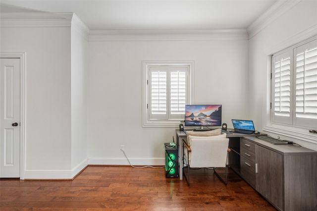 1302 Antoine Drive A, Houston, TX 77055