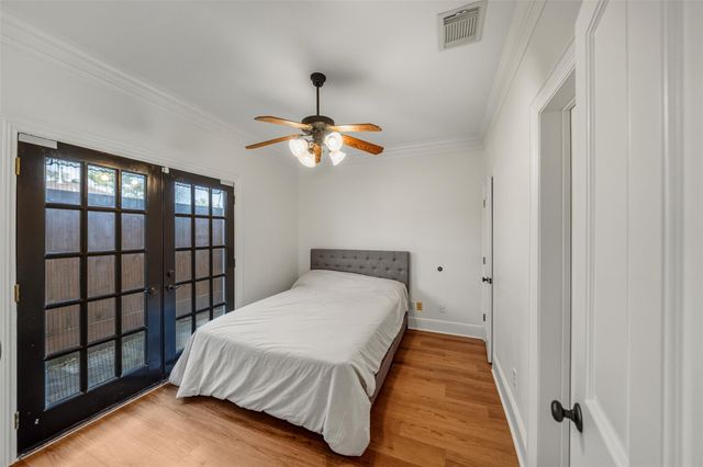 1302 Antoine Drive A, Houston, TX 77055