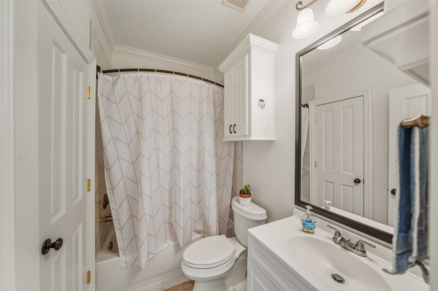 1302 Antoine Drive A, Houston, TX 77055