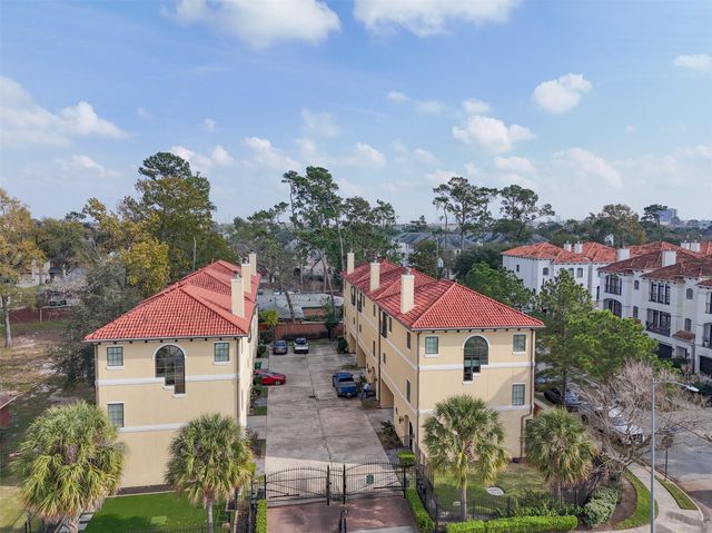 1302 Antoine Drive A, Houston, TX 77055