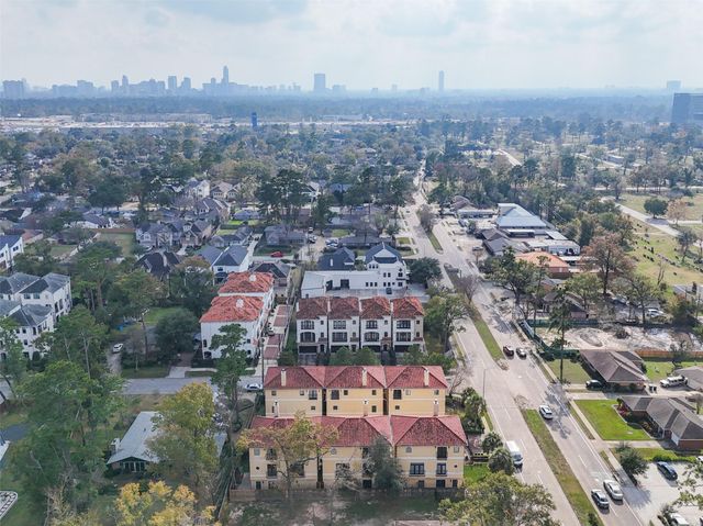 1302 Antoine Drive A, Houston, TX 77055