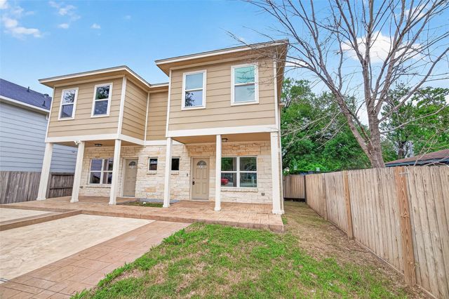 14134 Packard Street A and B, Houston, TX 77040
