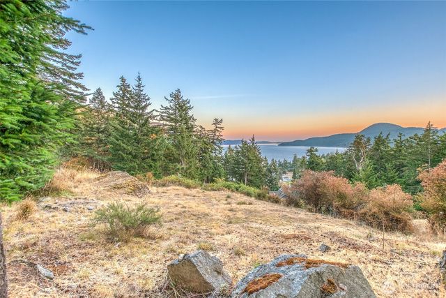 17 Cascade Way, Orcas Island, WA 98245