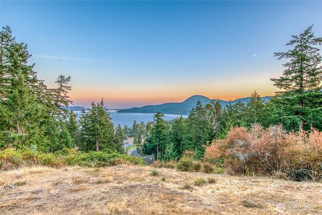 17 Cascade Way, Orcas Island, WA 98245