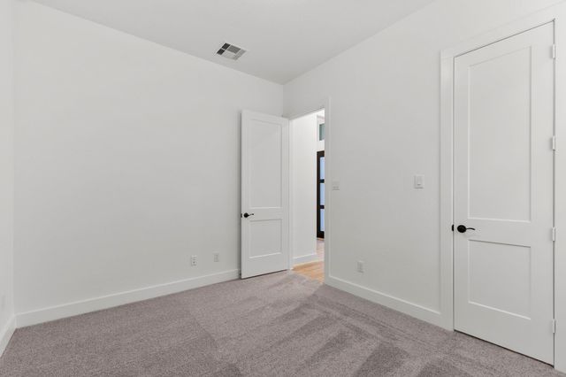 15026 Mission Avenue, Mont Belvieu, TX 77523