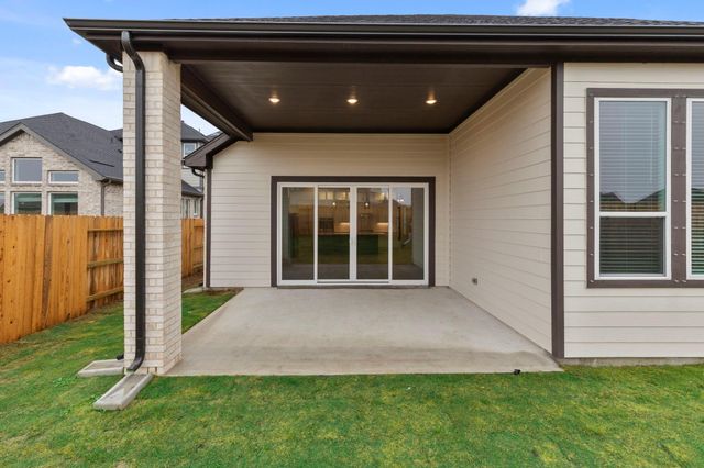 15026 Mission Avenue, Mont Belvieu, TX 77523