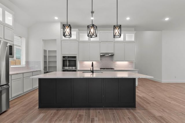 15026 Mission Avenue, Mont Belvieu, TX 77523