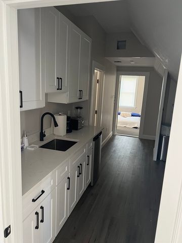 14 Cotting 3, Medford, MA 02155