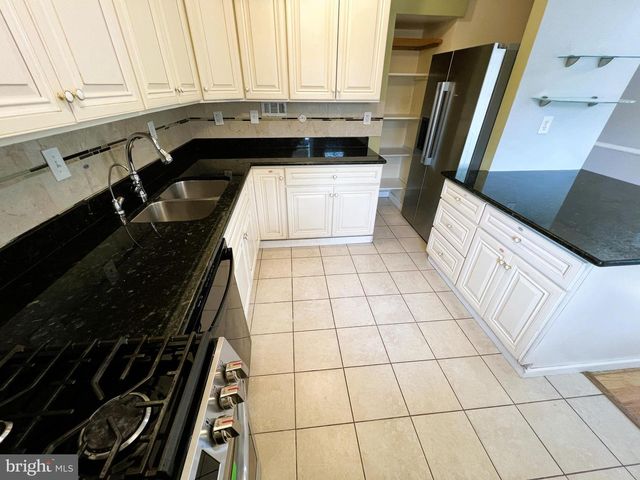 3705 BANCROFT RD, Baltimore, MD 21215