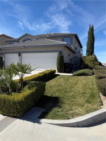 15082 Quicksilver Drive, Victorville, CA 92394