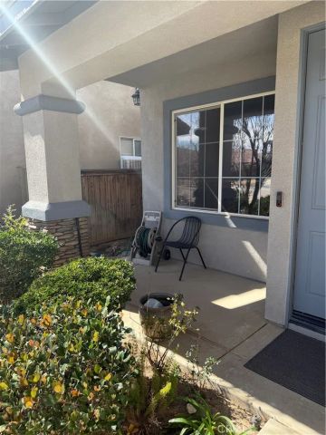 15082 Quicksilver Drive, Victorville, CA 92394