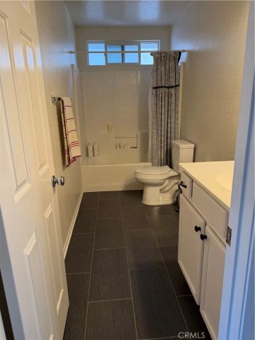 15082 Quicksilver Drive, Victorville, CA 92394