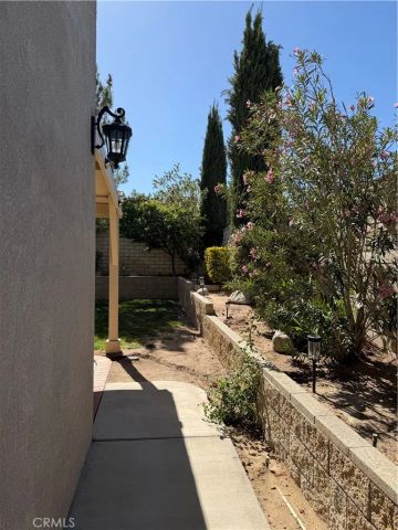 15082 Quicksilver Drive, Victorville, CA 92394