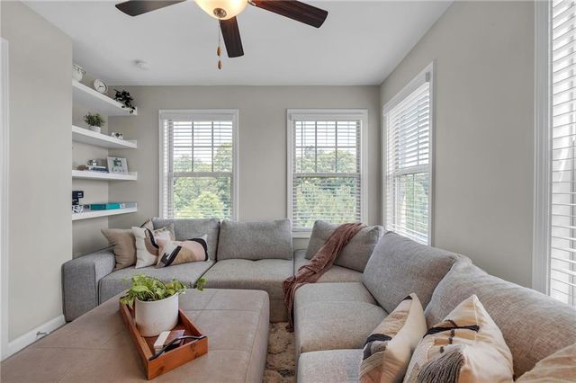 424 Montclair Court, Woodstock, GA 30188