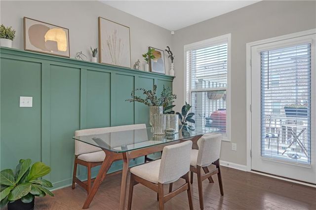 424 Montclair Court, Woodstock, GA 30188