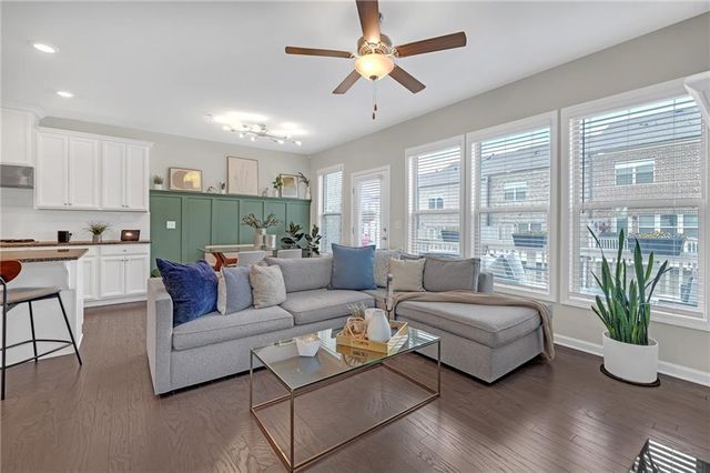 424 Montclair Court, Woodstock, GA 30188
