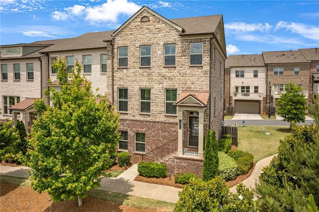 424 Montclair Court, Woodstock, GA 30188