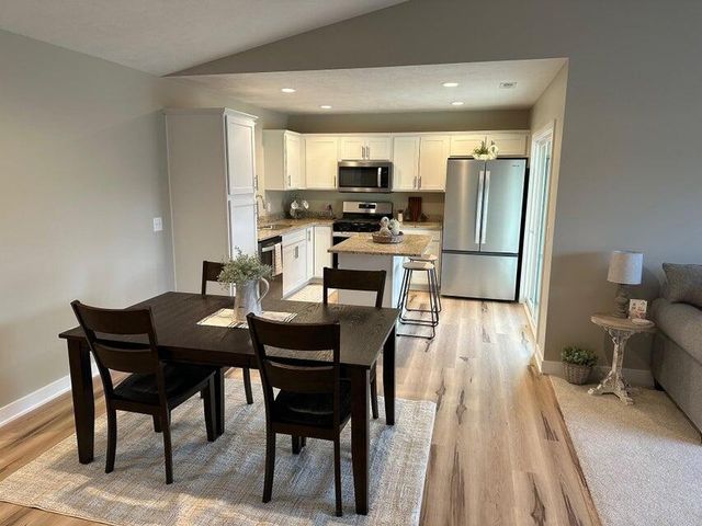 721 Heritage Woods Lane, Paw Paw, MI 49079