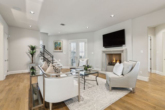 9 Catalonia Drive, Westlake, TX 76262