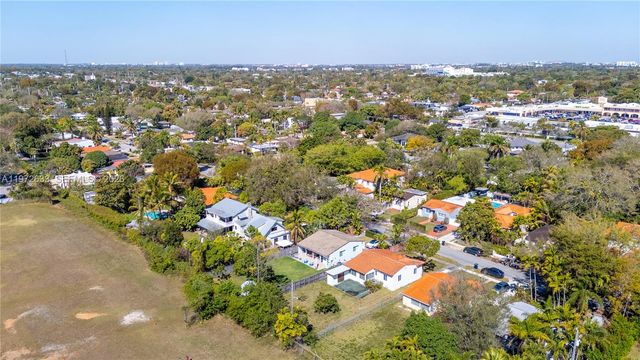 5730 SW 42nd Ter, South Miami, FL 33155