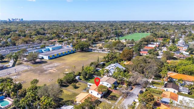 5730 SW 42nd Ter, South Miami, FL 33155