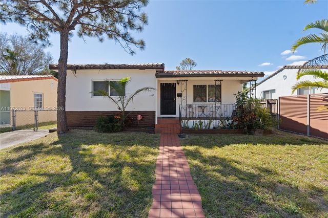 5730 SW 42nd Ter, South Miami, FL 33155