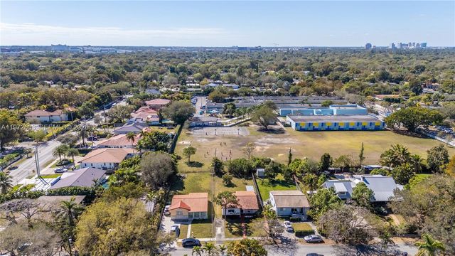 5730 SW 42nd Ter, South Miami, FL 33155