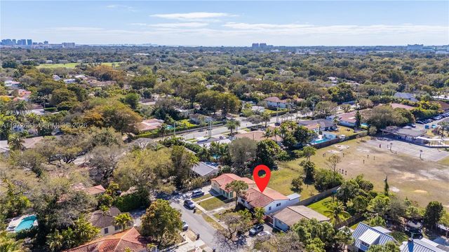 5730 SW 42nd Ter, South Miami, FL 33155