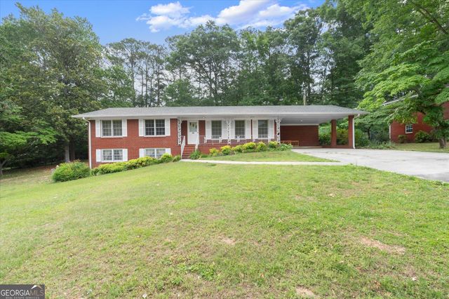 215 Gilbert Road, Fayetteville, GA 30214