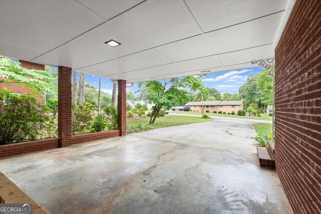215 Gilbert Road, Fayetteville, GA 30214