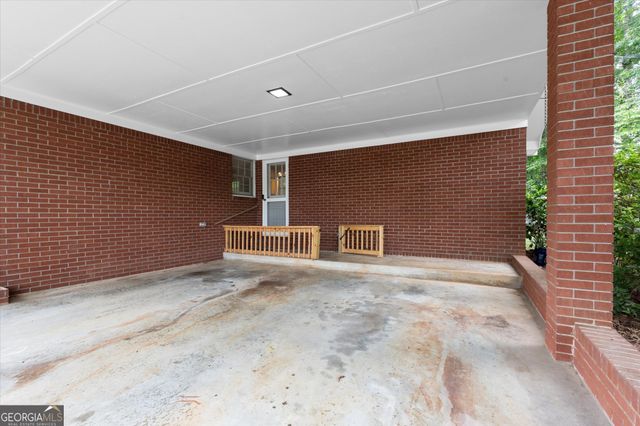 215 Gilbert Road, Fayetteville, GA 30214