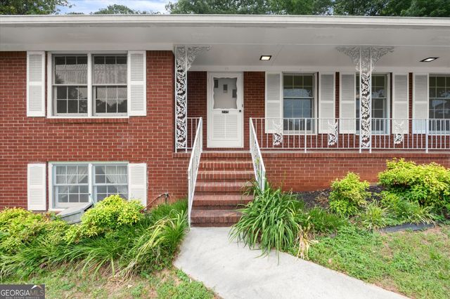 215 Gilbert Road, Fayetteville, GA 30214