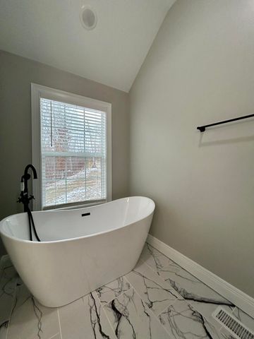 387 Falls Creek Way, Somerset, KY 42503