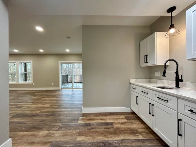 387 Falls Creek Way, Somerset, KY 42503