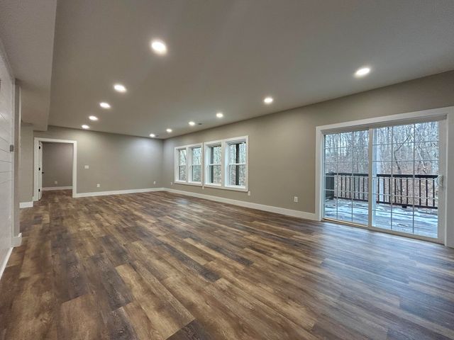 387 Falls Creek Way, Somerset, KY 42503