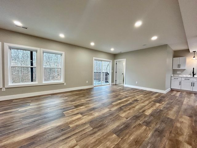 387 Falls Creek Way, Somerset, KY 42503