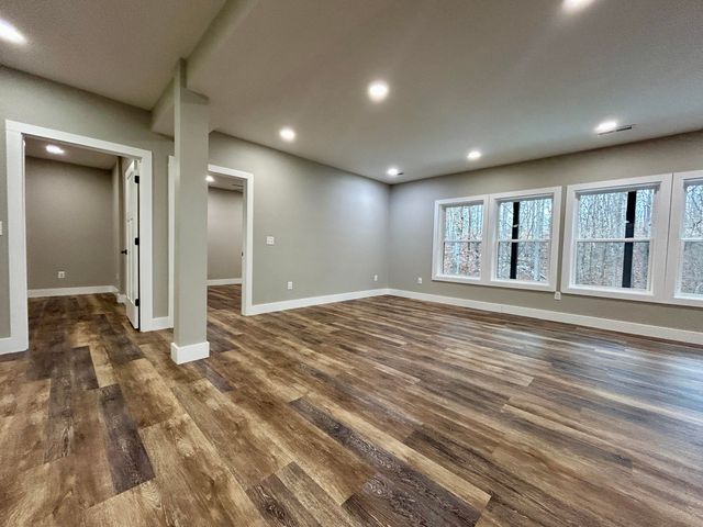 387 Falls Creek Way, Somerset, KY 42503