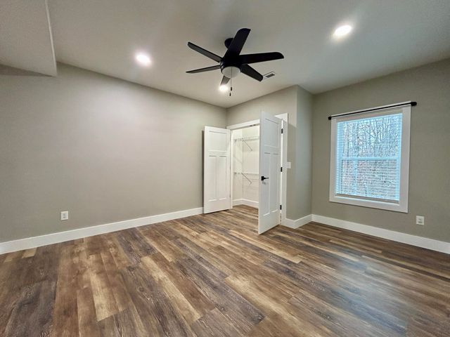 387 Falls Creek Way, Somerset, KY 42503