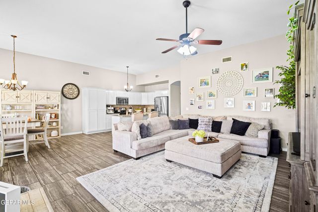 7880 Enchanted View Drive, El Paso, TX 79911