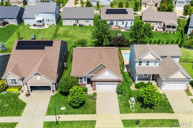 2349 Banon Drive, St Charles, MO 63301