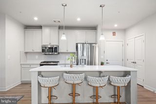 4395 PEACH LILY LN #311, Chantilly, VA 20151