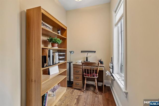 41 Wildwood Road, Saddle River, NJ 07458